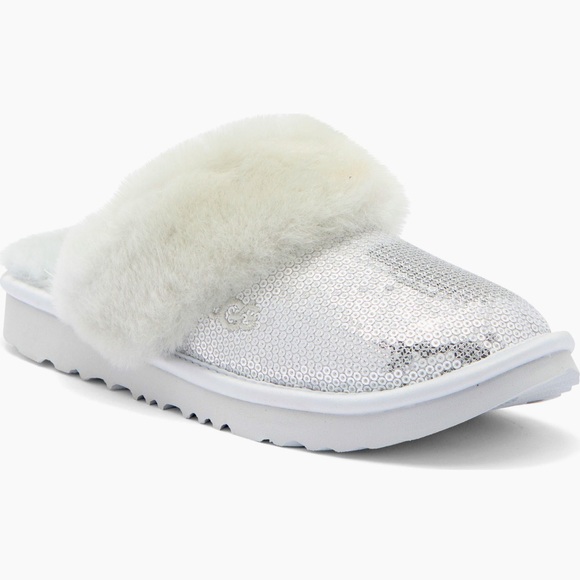 🆕UGG Kids Cozy II Genuine Shearling Scuff Slipper Silver Sequins